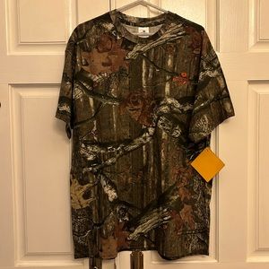 Mossy Oak Men’s “Break Up” “Infinity” Short-sleeve T-Shirt, Size XL. Camo.
